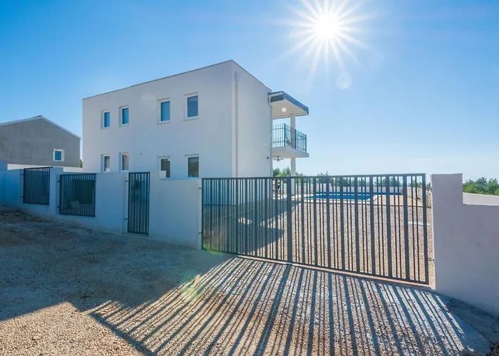 בית נופש Eva By Interhome ויר